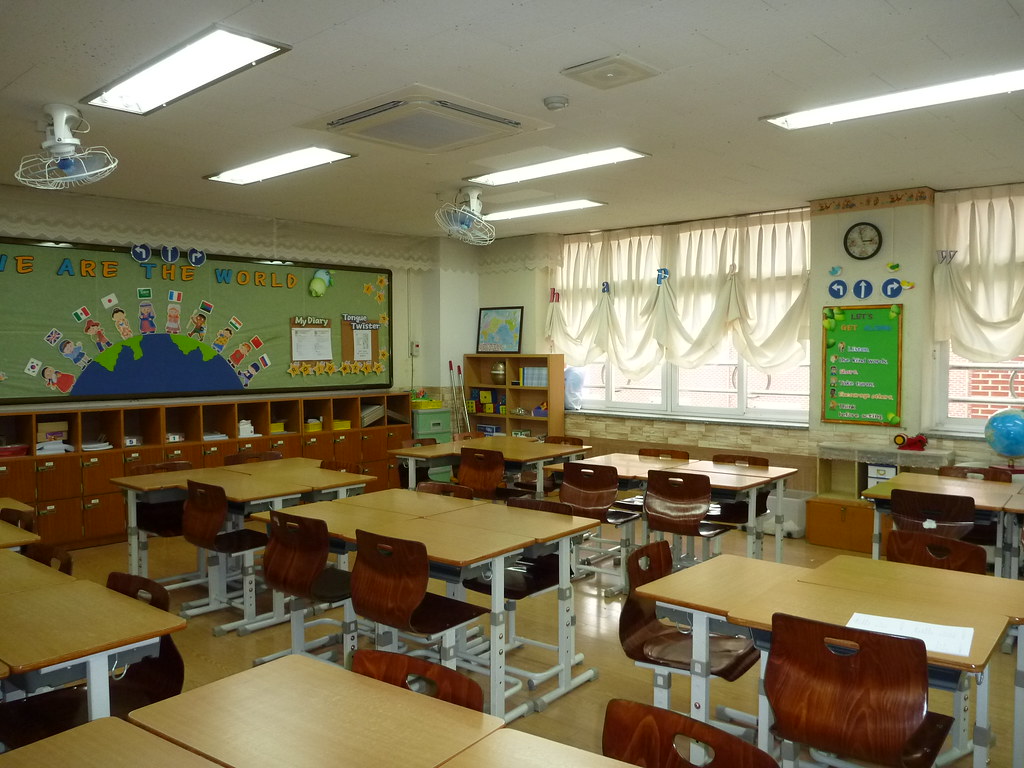 "Inside My Classroom" by knittymarie is licensed under CC BY-SA 2.0.